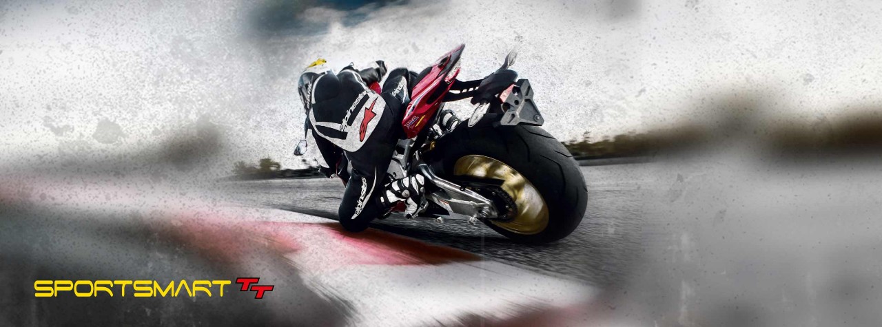 BMW M 1000 RR z oponami Dunlop SportSmart TT na torze